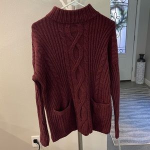 Women’s Abercrombie & Fitch sweater (S)